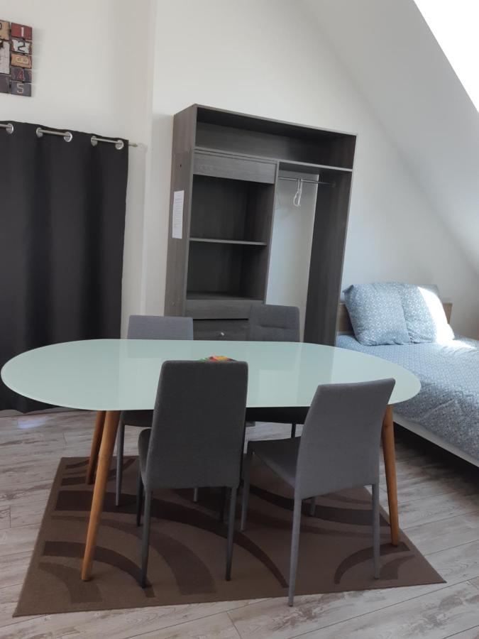 Au Velo Fleuri Appartement Bracieux Buitenkant foto