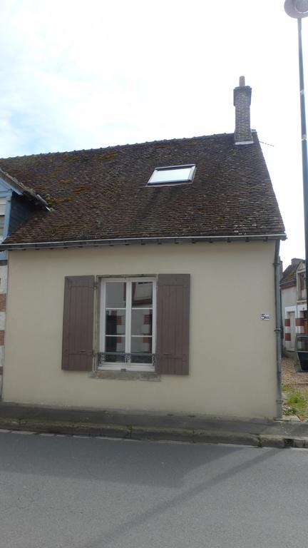 Au Velo Fleuri Appartement Bracieux Buitenkant foto