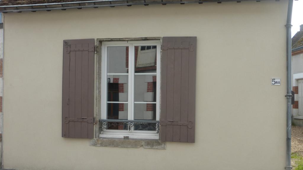 Au Velo Fleuri Appartement Bracieux Buitenkant foto